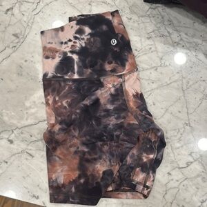lululemon athletica Women's Black and Brown Shorts